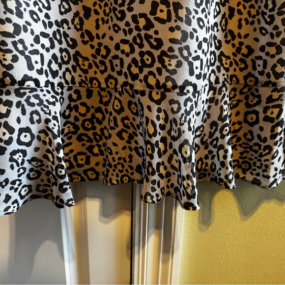 Loft Cream Brown Leopard Print Sleeveless Ruffle Hem Shift Dress Lined Sz M - Picture 4 of 13